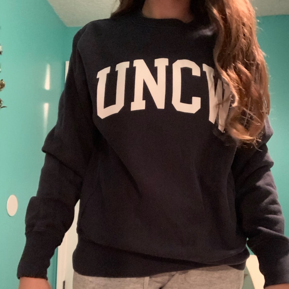 UNCW SWEATSHIRT